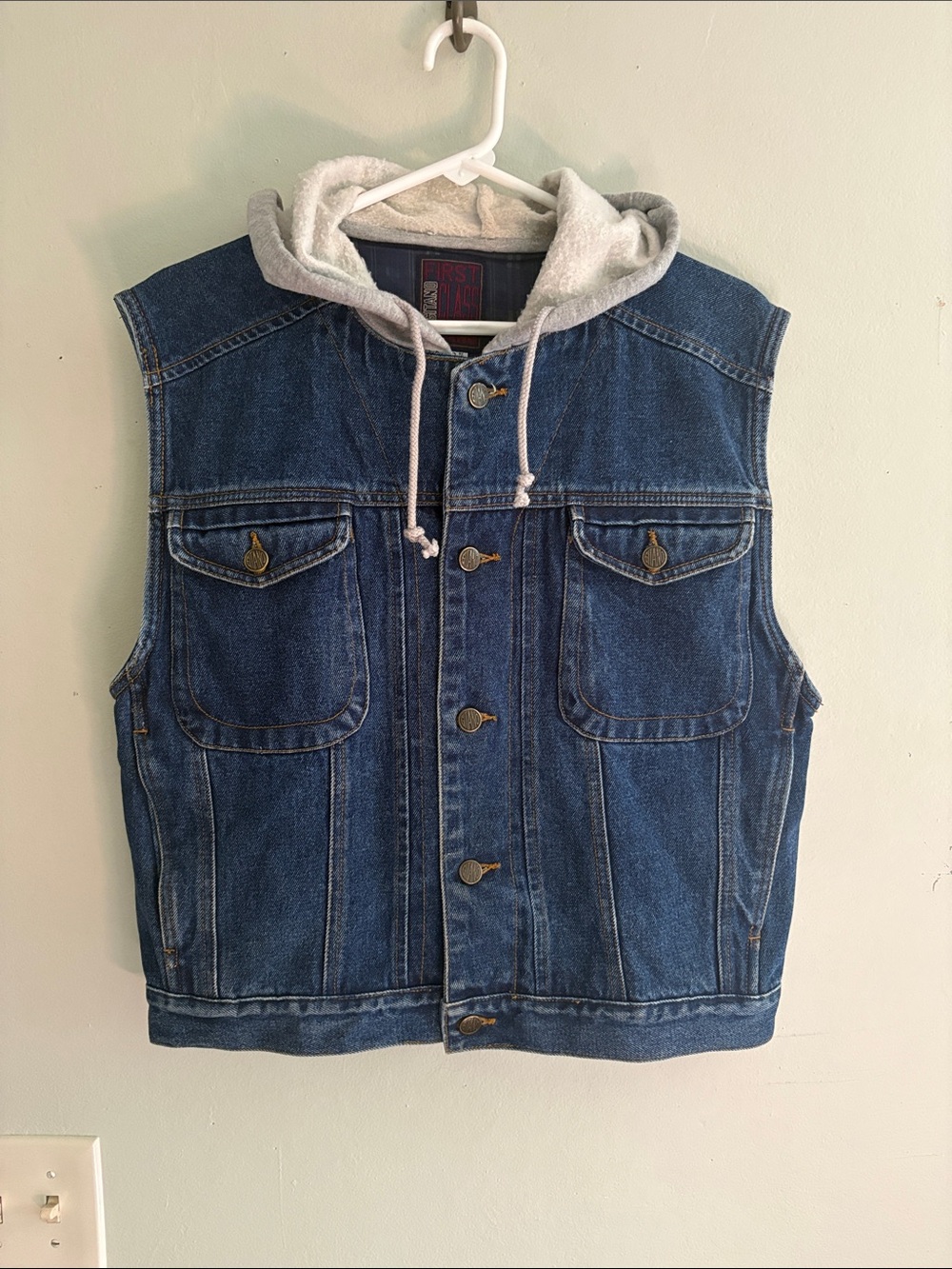 Vintage 90’s gitano sleeveless vest M